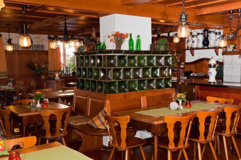 Hotel Gasthof Stocker Obertraubling Exterior foto